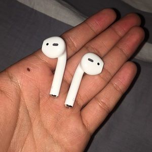 Apple Airpods (airpods only)